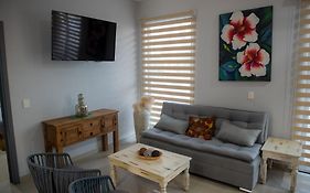2Br/2Ba Condo 1 Block To Ocean! - Unit 3
